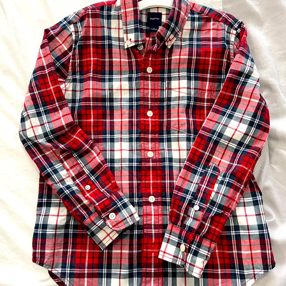 Gap boys button up size shirt medium